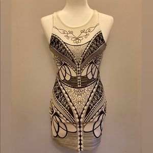 MinkPink body con black/white print size small